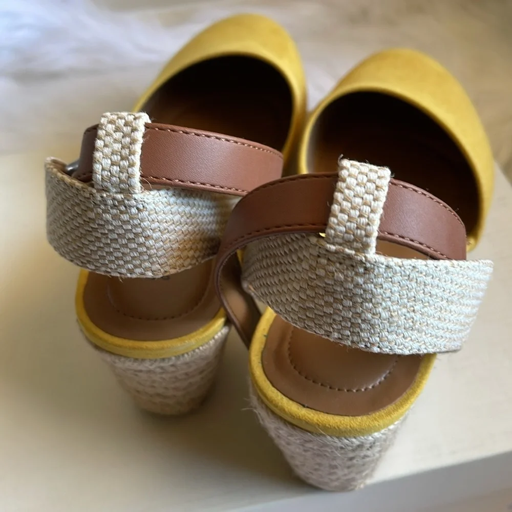 Style & Co Women’s Mailena Dark Yellow Espadrille New in box. Various Sizes.